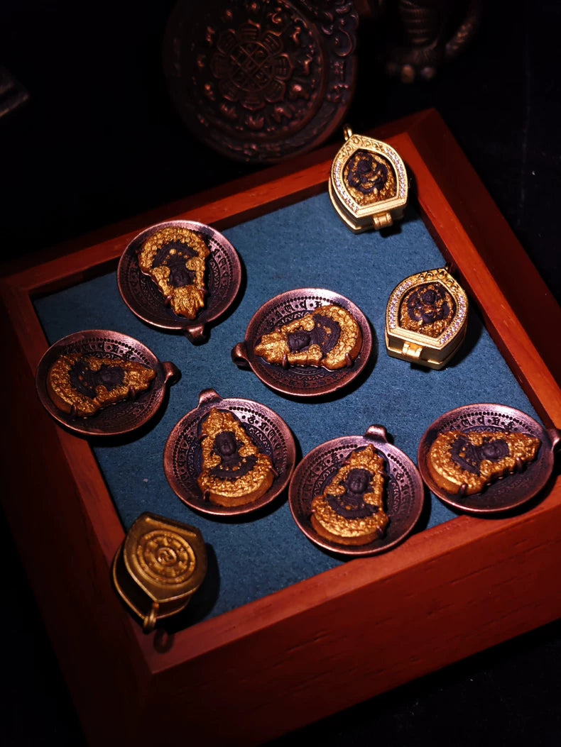Jowo Rinpoche Mini Tsa Tsa — Copper Sacred Pendant