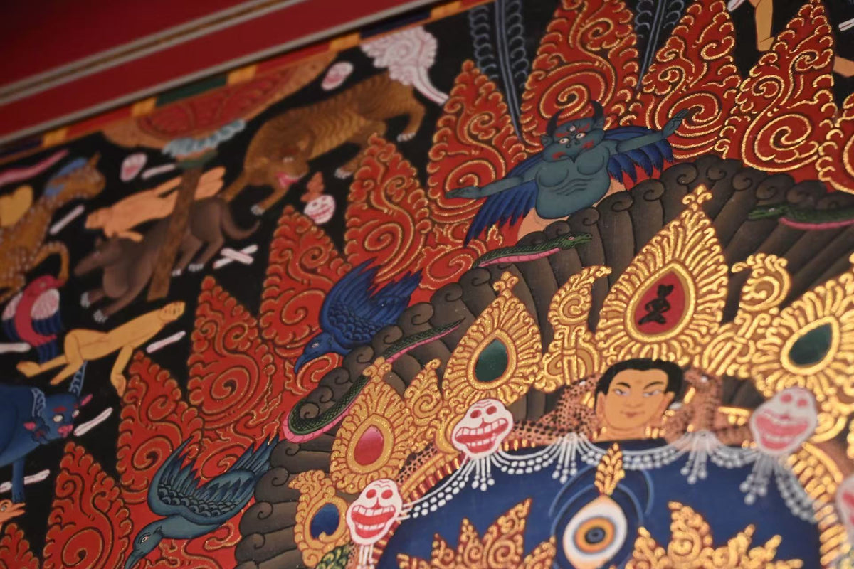 Upper crown and surrounding figures in the Mahakala thangka