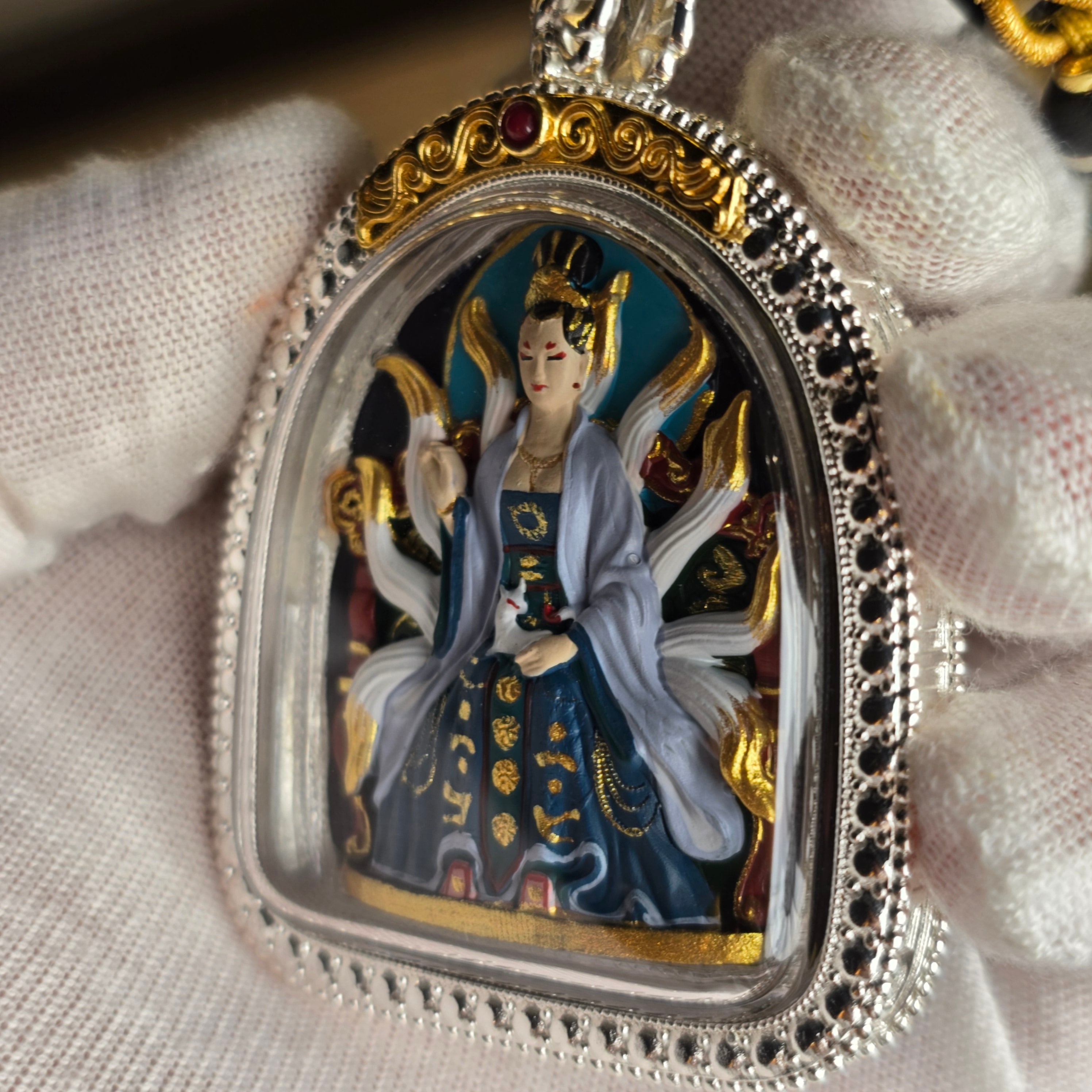 Consecrated Nine-Tailed Fox Immortal Pendant for Love & Attraction